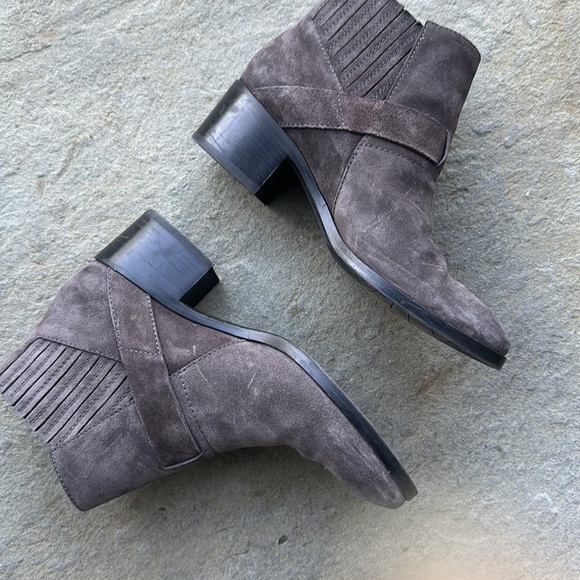 Aquatalia Waterproof Foster Grey Suede Ankle Buckle Booties 8 - Picture 4 of 8